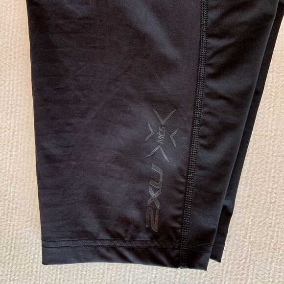 2XU MCS Run Compression Shorts - Picture 3 of 5